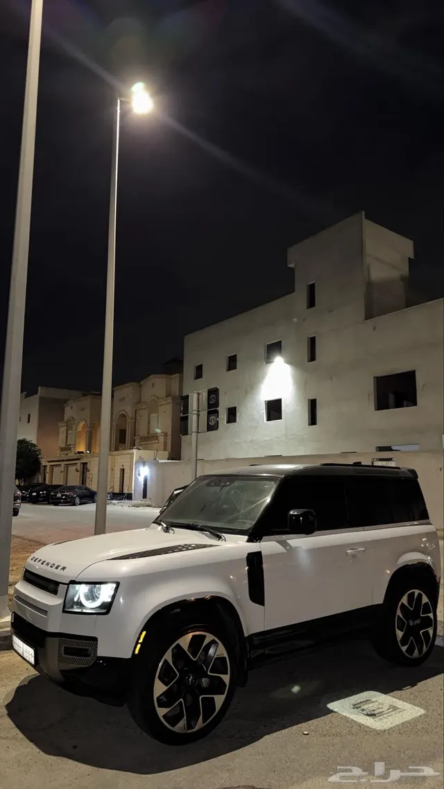 Land Rover Defender 90 2022