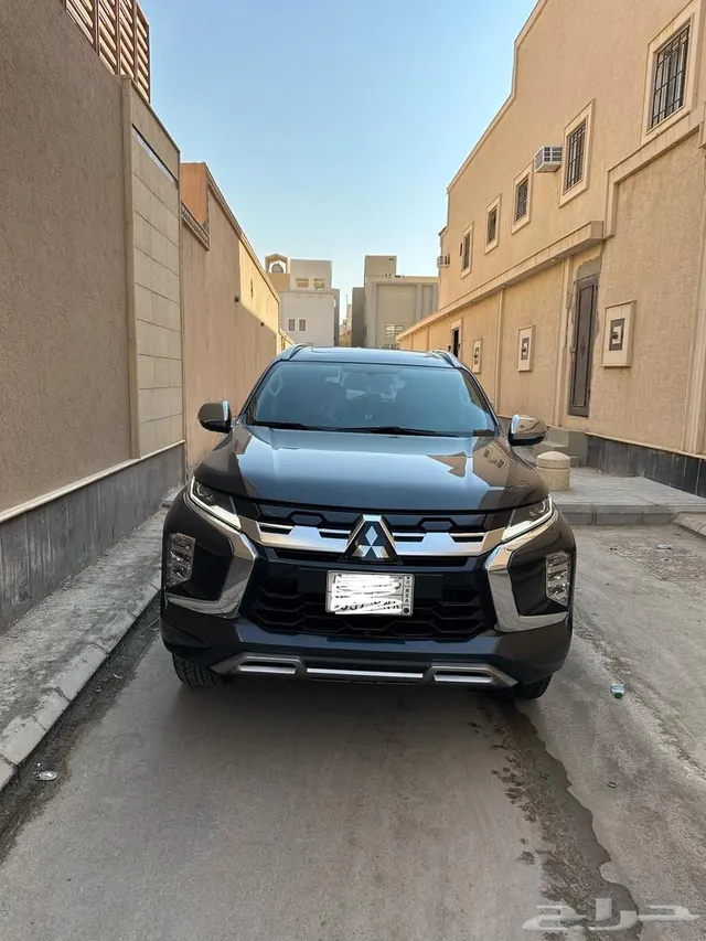 Mitsubishi Montero 2024