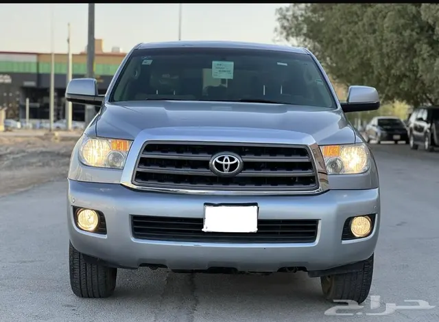 Toyota Sequoia 2011