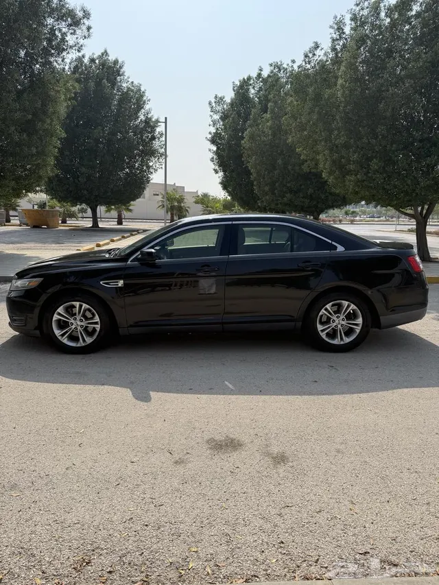Ford Taurus 2013