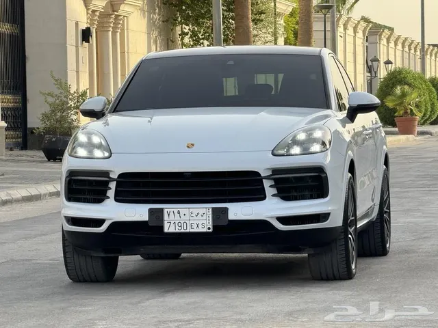 Porsche Cayenne 2021