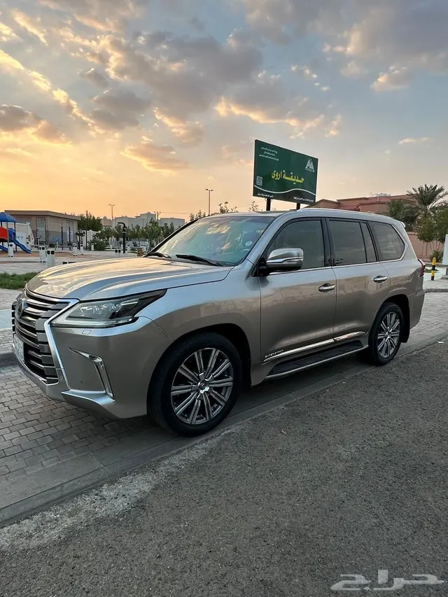 Lexus LX 570 2016