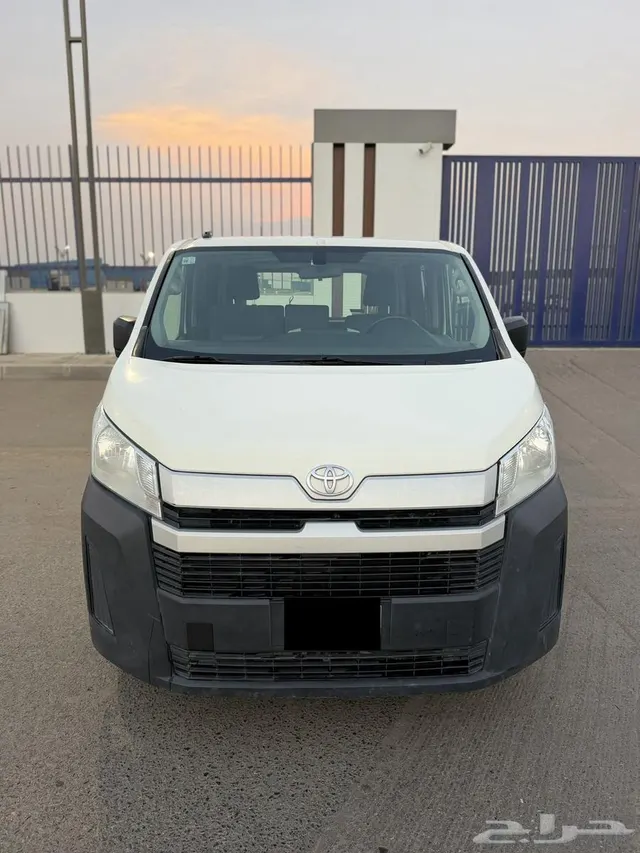 Toyota Hiace 2022