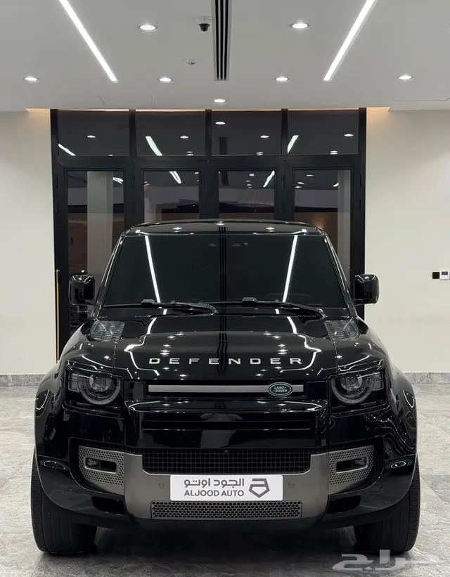 Land Rover Defender 90 2025
