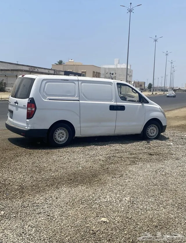 Hyundai H1 2013