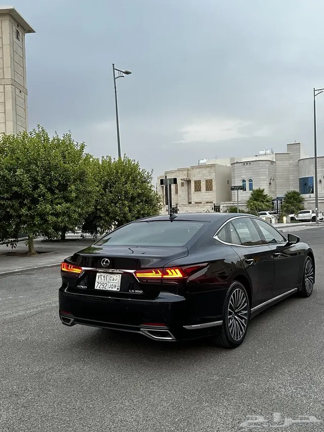 Lexus LS 2024