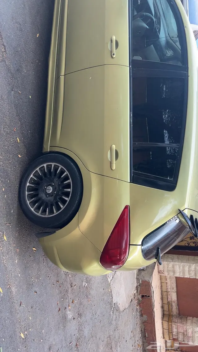 Nissan Tiida 2006