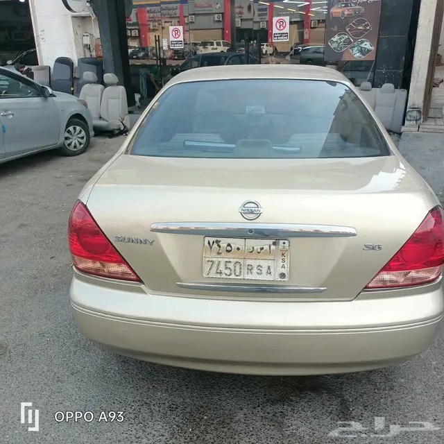 Nissan Sunny 2005