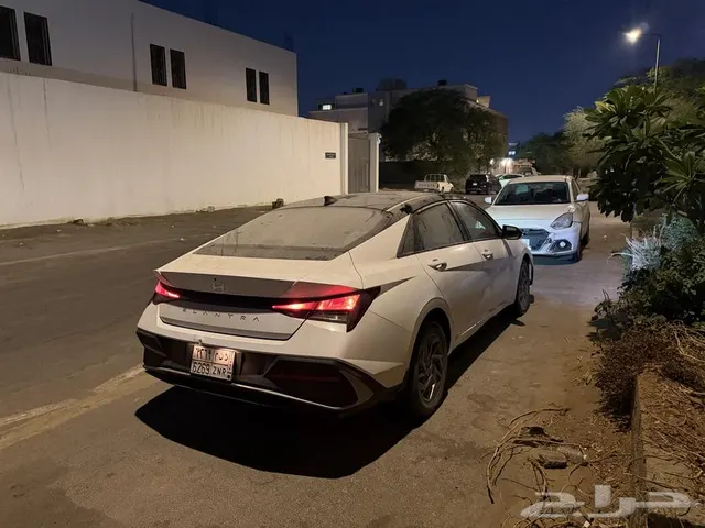 Hyundai Elantra 2025