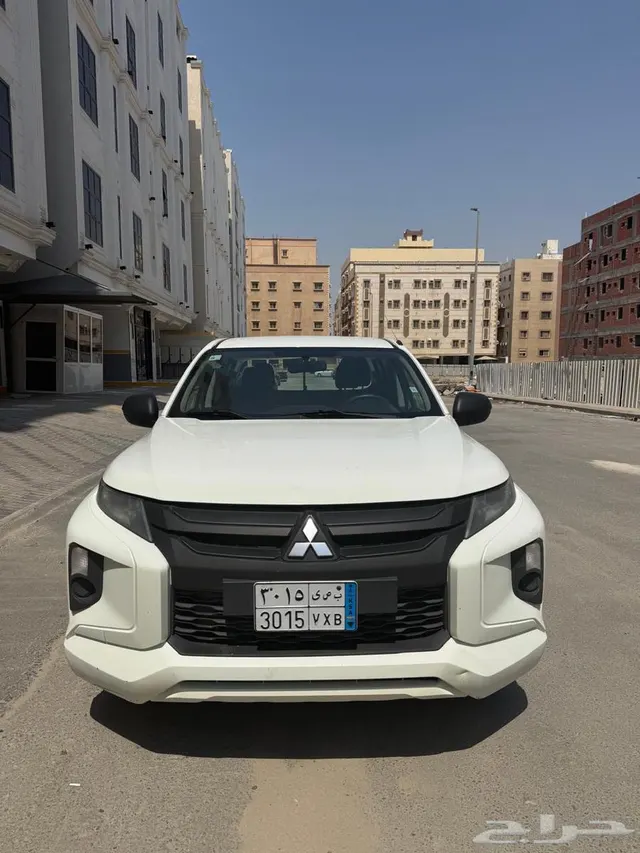 Mitsubishi L200 2023