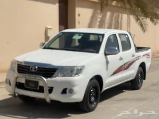 تويوتا هايلكس GLX 2012