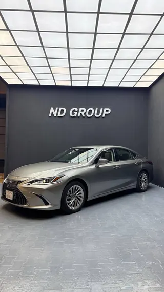 Lexus ES 300 2021