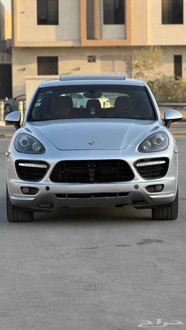Porsche Cayenne GTS 2013