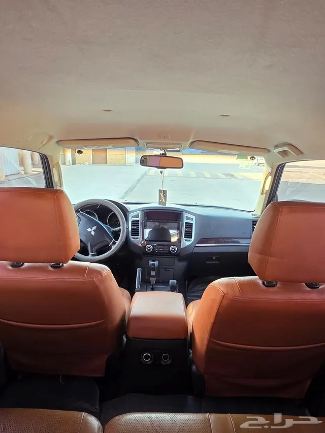Mitsubishi Pajero 2015