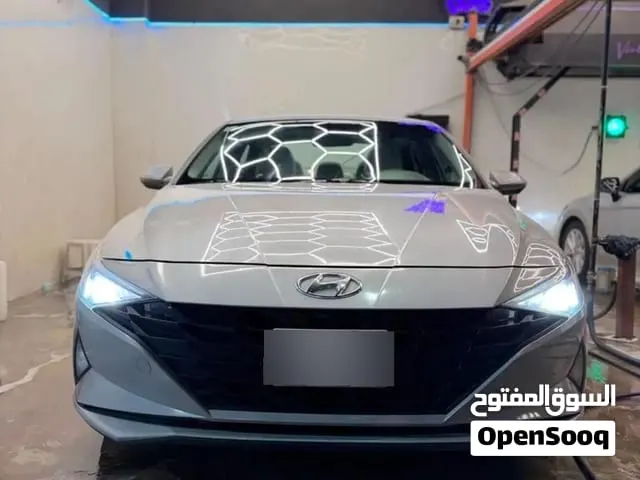 Hyundai Elantra 2022