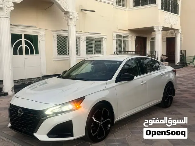 Nissan Altima 2023