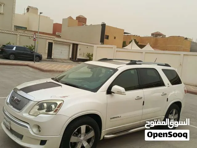 GMC Acadia 2011