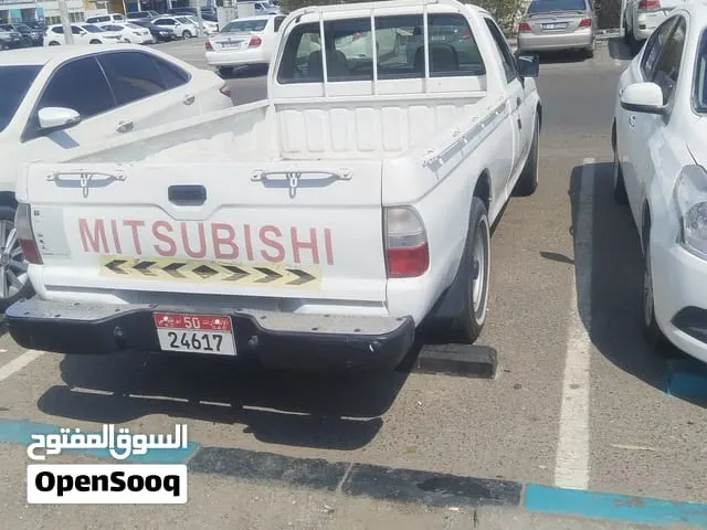Mitsubishi L200 2005