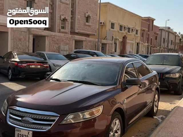 Ford Taurus 2012