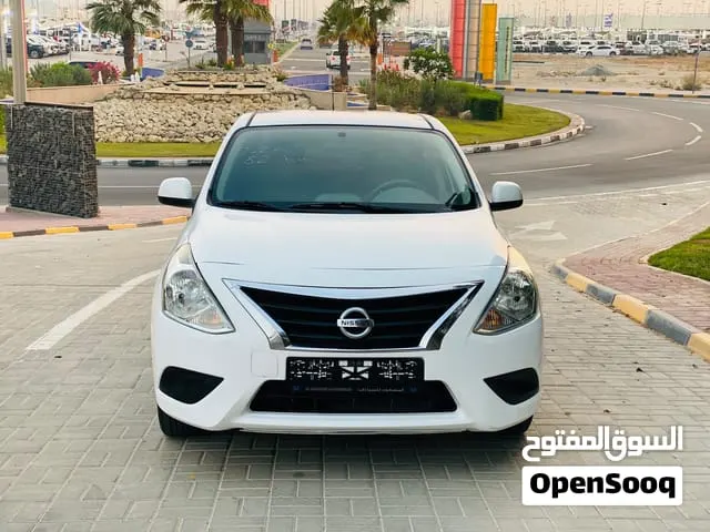 Nissan Sunny SL 2022