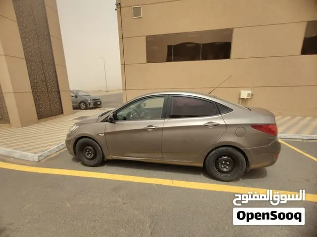 Hyundai Accent 2012