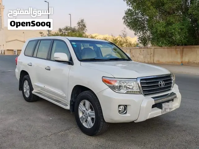 Toyota Land Cruiser GX 2013