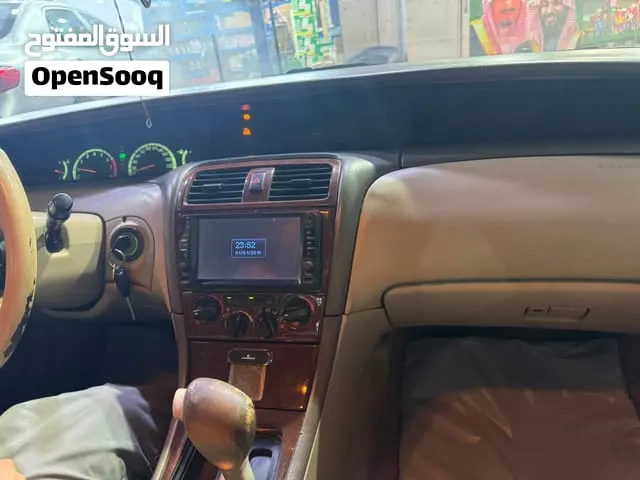 Toyota Avalon 2000