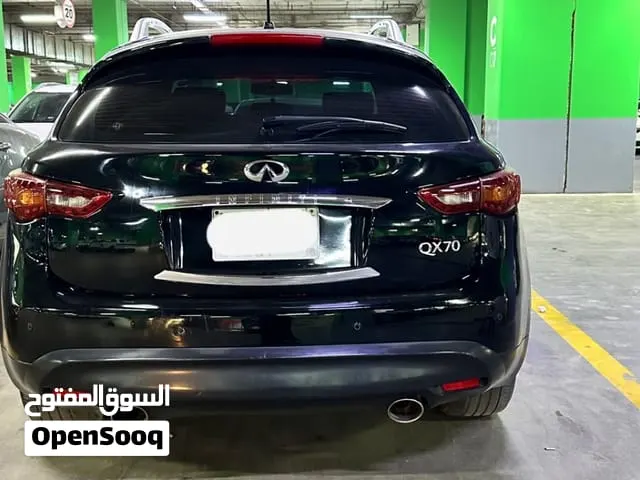 Infiniti QX70 2014