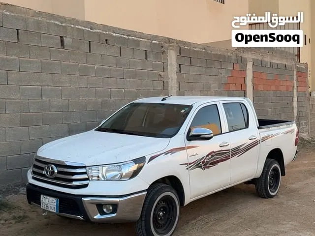 Toyota Hilux GLX 2016