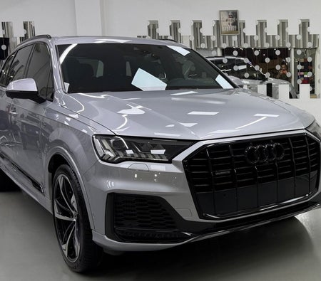 Audi Q7 2021 — OneClickDrive