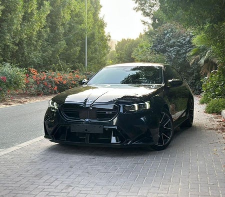 BMW M5 2025 — OneClickDrive