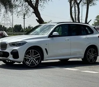 BMW X5 2019 — OneClickDrive