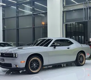 Dodge Challenger 2022 — OneClickDrive