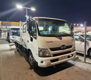 Hino 300 2020 — OneClickDrive