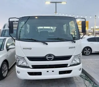 Hino 300 2020 — OneClickDrive