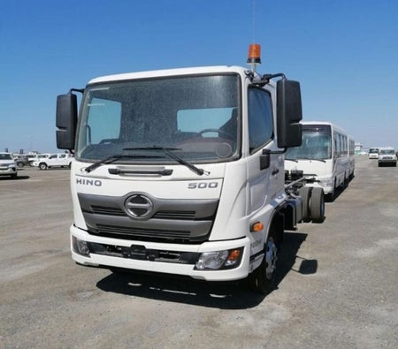 Hino 500 2025 — OneClickDrive