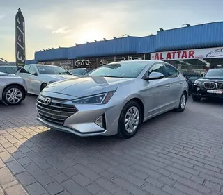 Hyundai Elantra 2019 — OneClickDrive