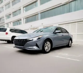 Hyundai Elantra 2021 — OneClickDrive