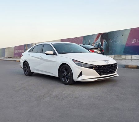 Hyundai Elantra 2022 — OneClickDrive