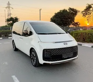 Hyundai Staria 2024 — OneClickDrive