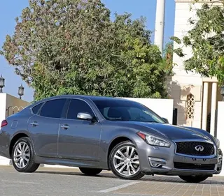 Infiniti Q70 2017 — OneClickDrive