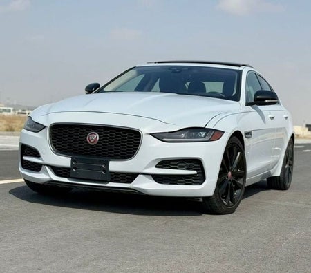 Jaguar Xe 2020 — OneClickDrive