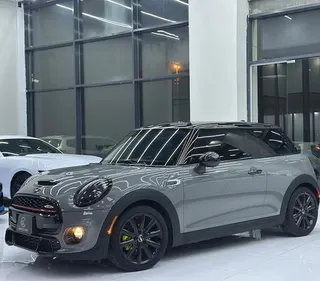 Mini Cooper 2019 — OneClickDrive