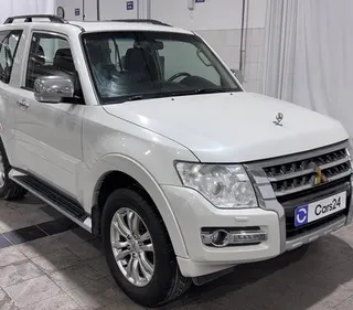 Mitsubishi Pajero 2018 — OneClickDrive