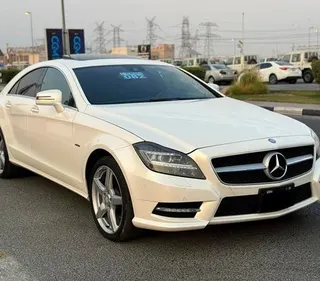 مرسيدس بنز CLS 2012