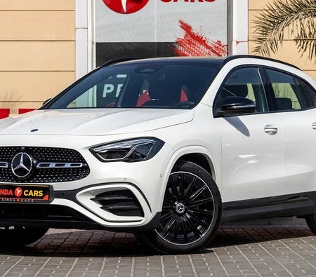 Mercedes-Benz GLA 2024 — OneClickDrive