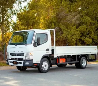 Mitsubishi Canter 2023