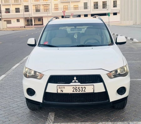 Mitsubishi Outlander 2012 — OneClickDrive