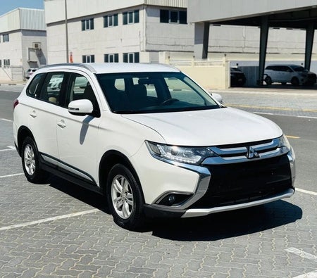 Mitsubishi Outlander 2016 — OneClickDrive