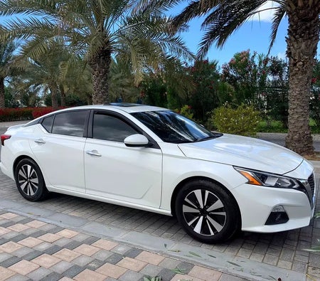 Nissan Altima 2020 — OneClickDrive